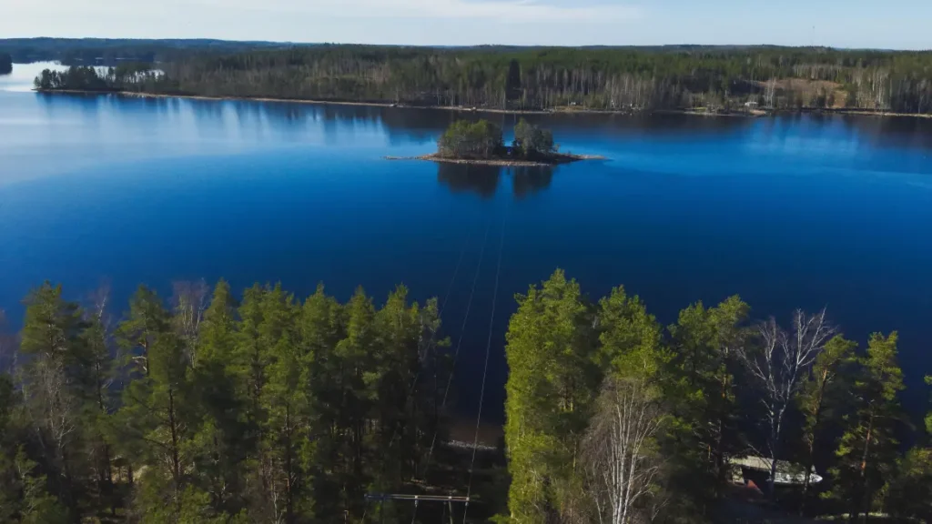 Maisema kuva sähköverkosta